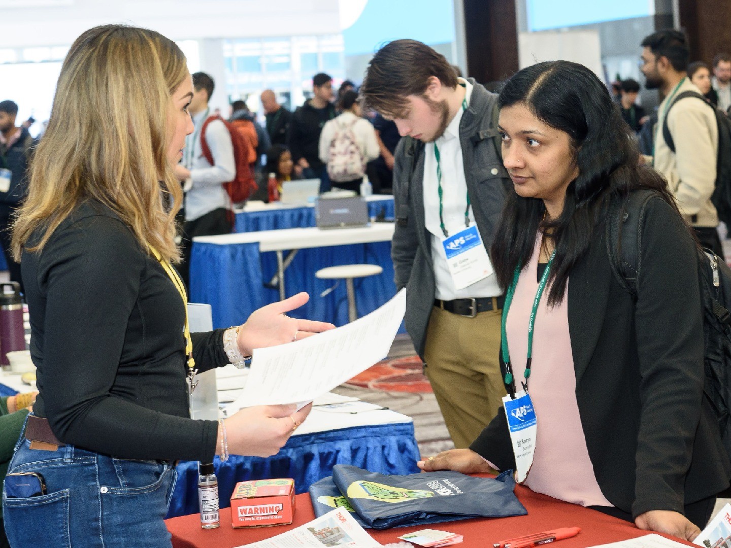 An APS member at the exhibit hall at March Meeting